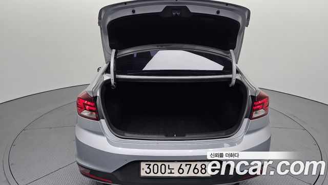 Hyundai AVANTE 2020 — photo 20