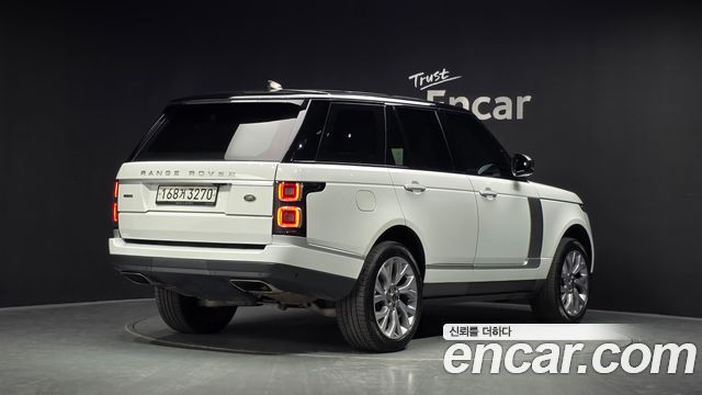 Land Rover Range Rover 2019 — photo 2