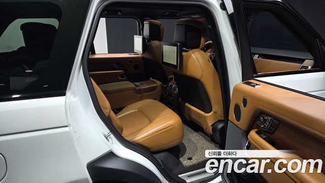 Land Rover Range Rover 2019 — photo 18