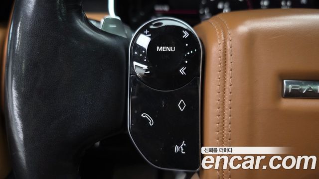 Land Rover Range Rover 2019 — photo 32