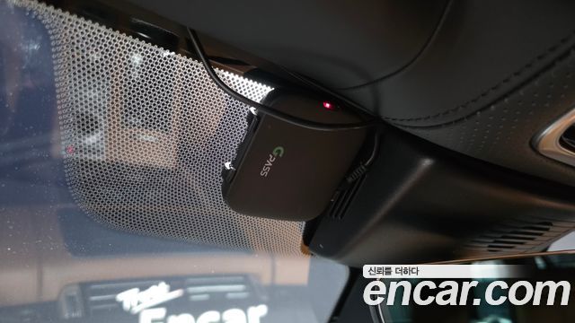 Land Rover Range Rover 2019 — photo 37