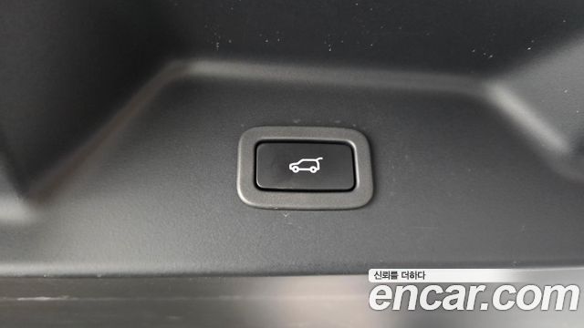 Land Rover Range Rover 2019 — photo 41