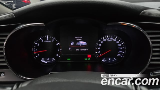 Kia K5 2011 — photo 8