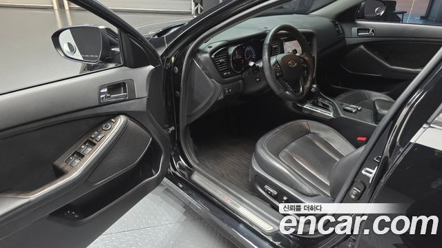 Kia K5 2011 — photo 10
