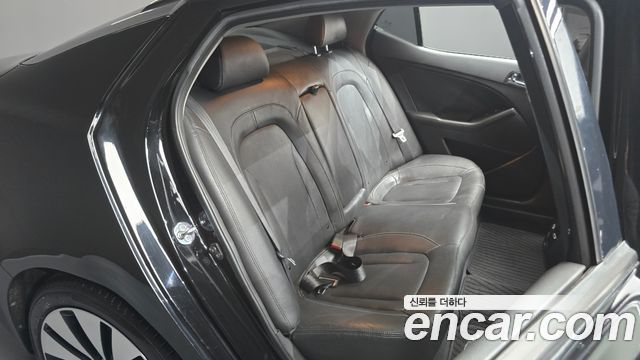 Kia K5 2011 — photo 12