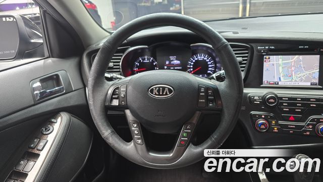 Kia K5 2011 — photo 13