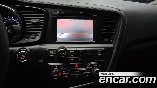 Kia K5 2011 — photo 16
