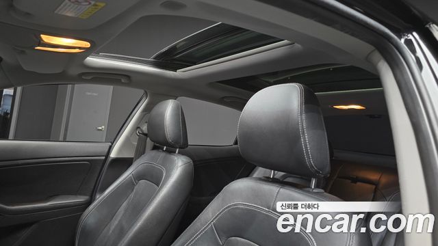 Kia K5 2011 — photo 19