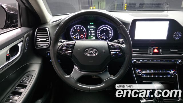 Hyundai Grandeur 2018 — photo 19