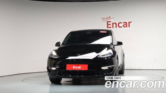 Tesla Model Y 2022 — photo 3