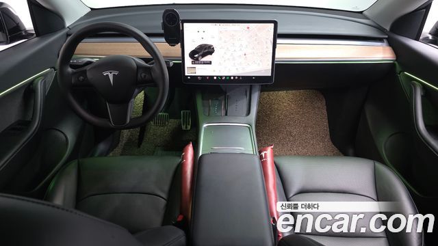 Tesla Model Y 2022 — photo 10