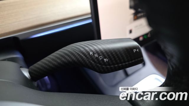 Tesla Model Y 2022 — photo 12