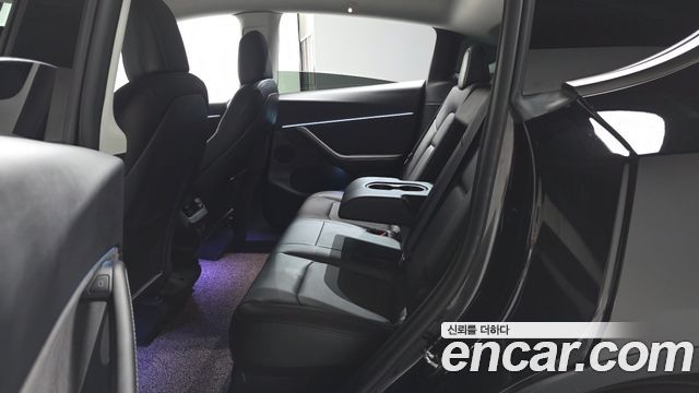 Tesla Model Y 2022 — photo 18