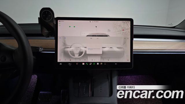 Tesla Model Y 2022 — photo 20
