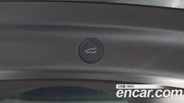 Tesla Model Y 2022 — photo 30