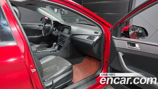 Hyundai Sonata 2016 — photo 17