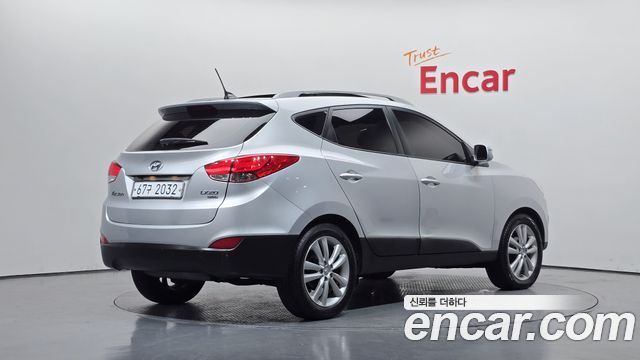 Hyundai Tucson 2010 — photo 2