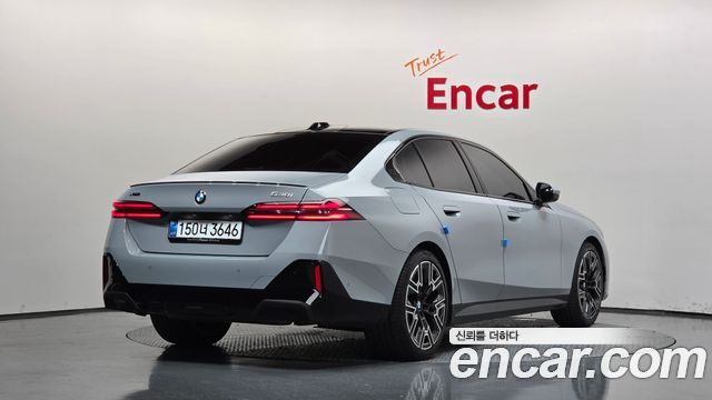 BMW 5-Series 2026 — photo 2