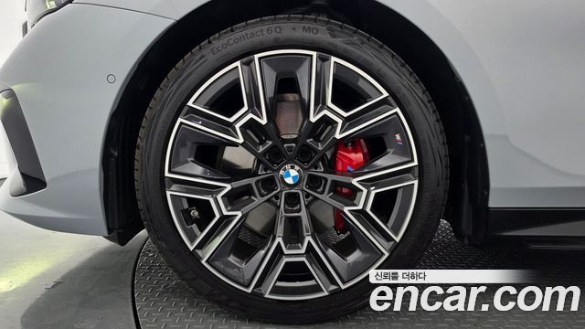 BMW 5-Series 2026 — photo 5
