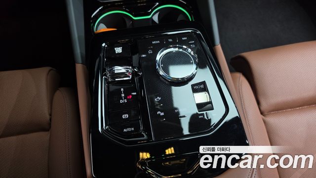 BMW 5-Series 2026 — photo 12