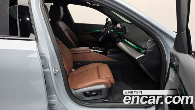 BMW 5-Series 2026 — photo 16