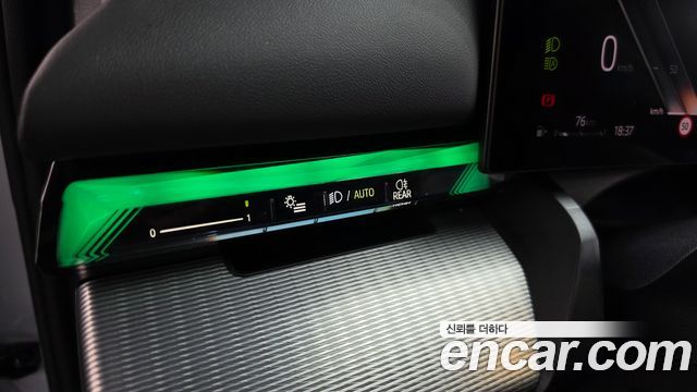 BMW 5-Series 2026 — photo 31