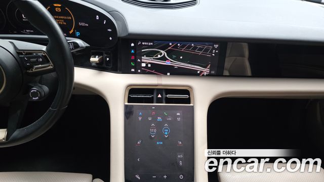 Porsche Taycan 2023 — photo 20