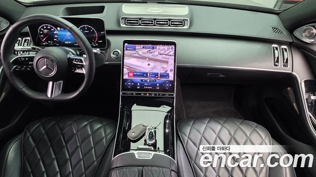 Mercedes-Benz S-Class 2023 — photo 10