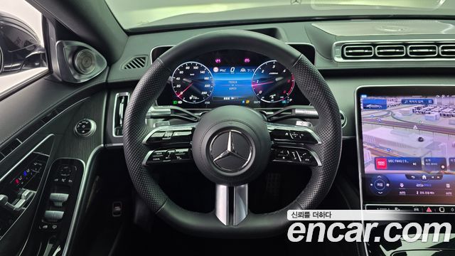 Mercedes-Benz S-Class 2023 — photo 19