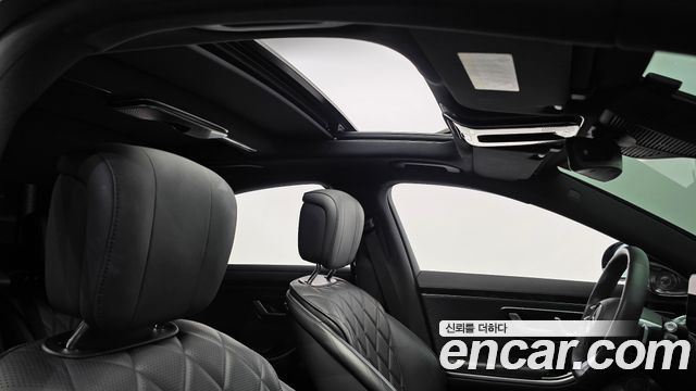 Mercedes-Benz S-Class 2023 — photo 26