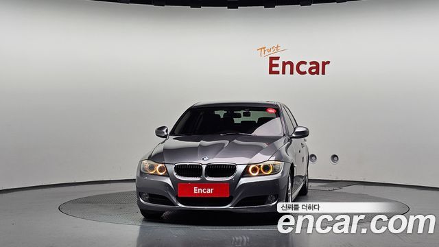 BMW 3-Series 2011 — photo 3