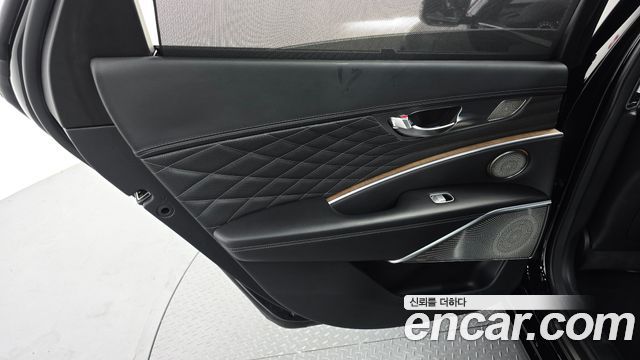 Kia K9 2022 — photo 15