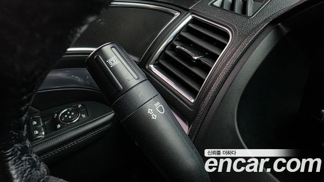 Ford Explorer 2019 — photo 18