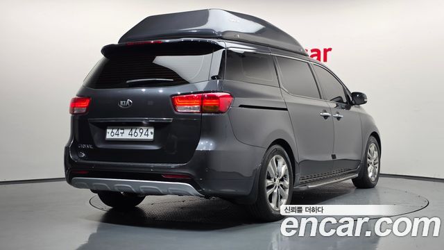 Kia Canival 2016 — photo 2