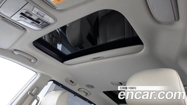 Kia Canival 2016 — photo 21