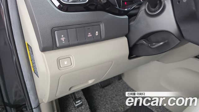 Kia Canival 2016 — photo 26