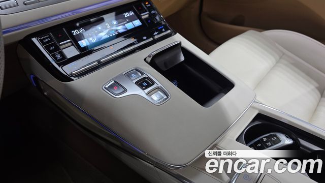 Hyundai Grandeur 2023 — photo 12
