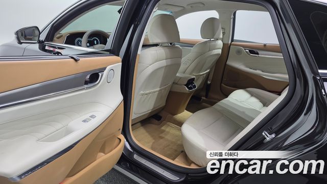 Hyundai Grandeur 2023 — photo 17