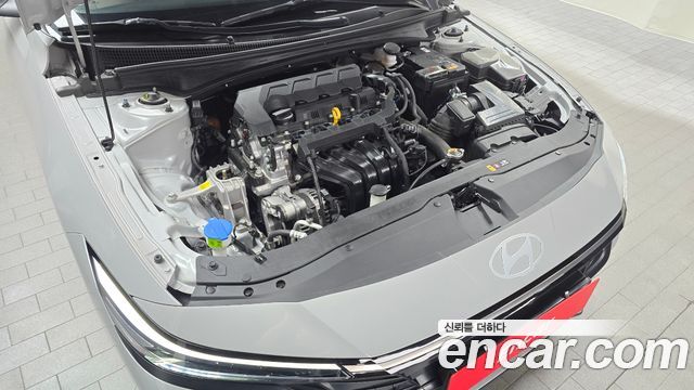 Hyundai AVANTE 2025 — photo 6