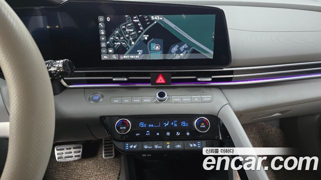 Hyundai AVANTE 2025 — photo 19