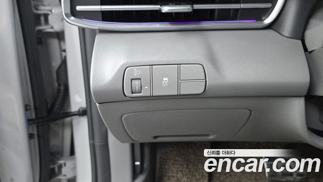 Hyundai AVANTE 2025 — photo 24