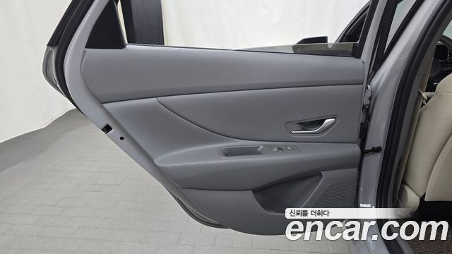 Hyundai AVANTE 2025 — photo 15