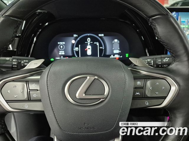 Lexus RX 2025 — photo 6
