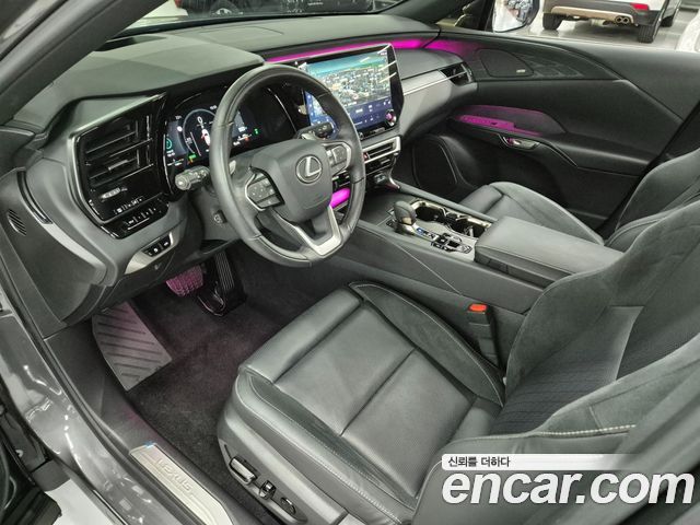 Lexus RX 2025 — photo 14