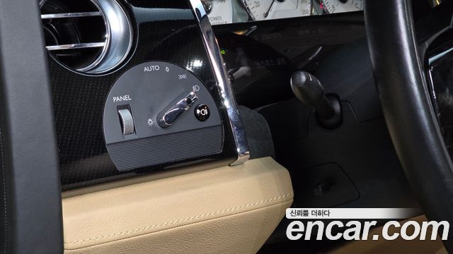 Rolls-Royce Ghost 2015 — photo 15