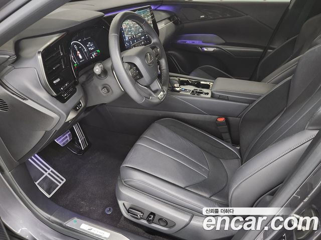 Lexus RX 2025 — photo 10