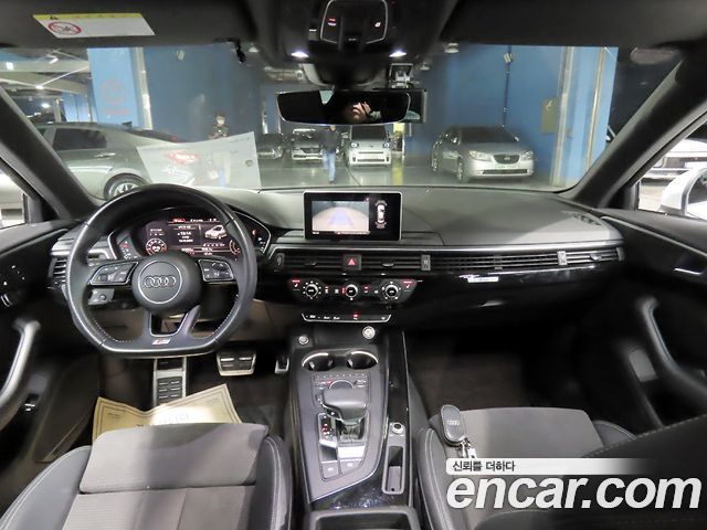 Audi A4 2016 — photo 7