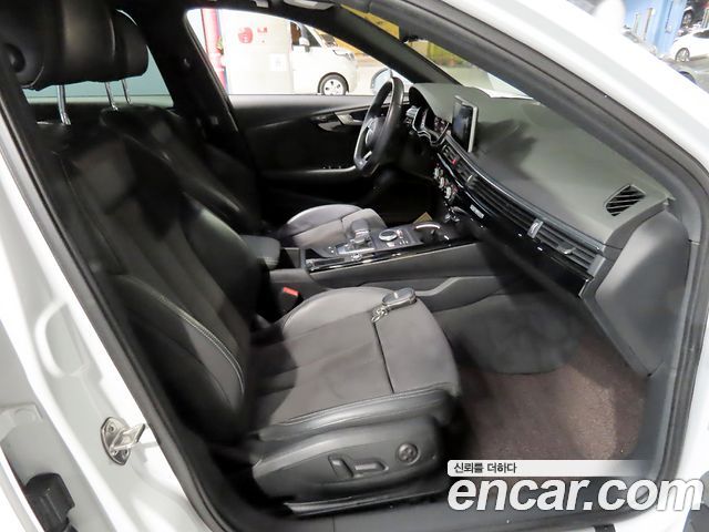 Audi A4 2016 — photo 12