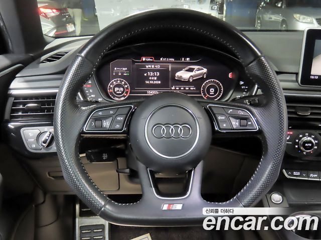 Audi A4 2016 — photo 14