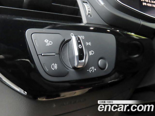 Audi A4 2016 — photo 17